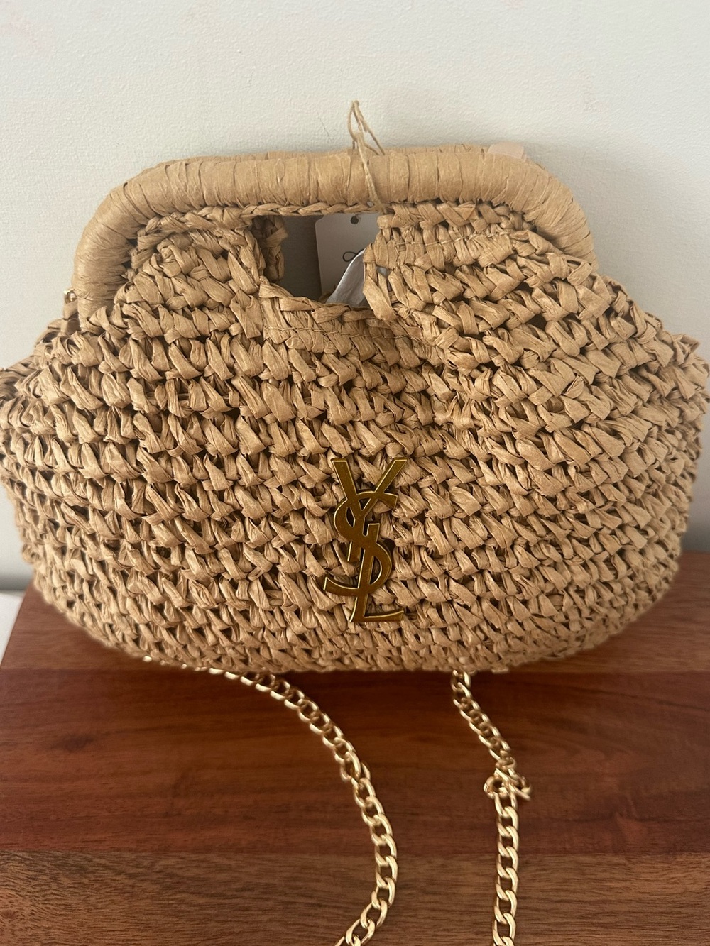 New Designer Inspired Tan Woven Raffia Shoulder Bag with Gold Emblem - Picture 2 of 6